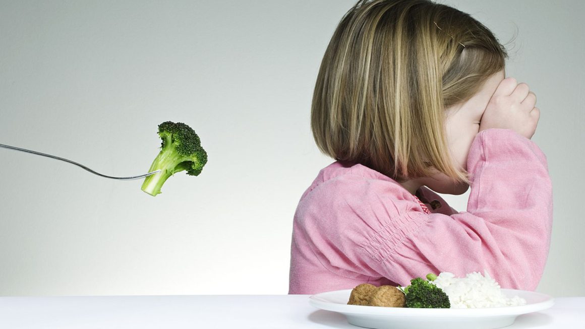 How Low-Carb Ketogenic Diet Can Improve Autism: What Should Children with Autism Eat?