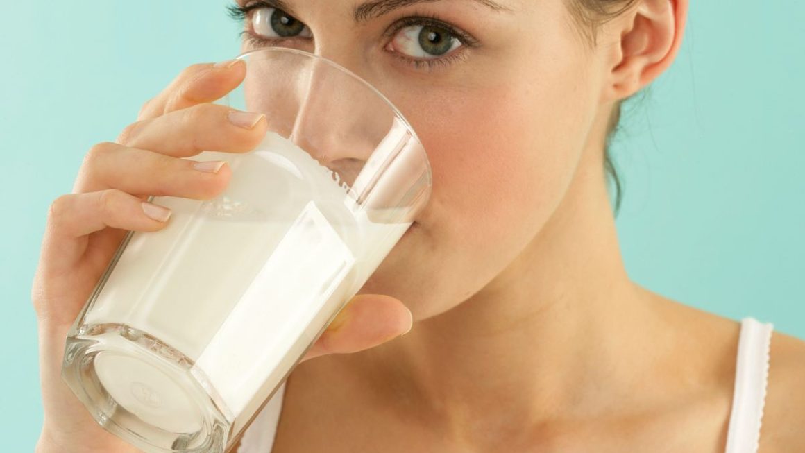 Can You Drink Milk While Losing Weight? How to Incorporate Milk into Your Weight Loss Diet?